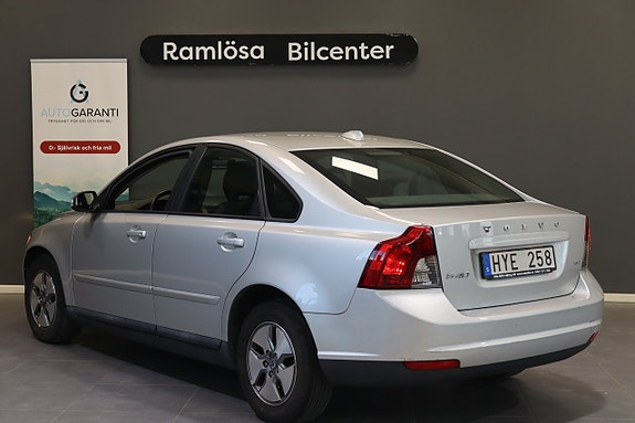 Volvo S40 9 of 18