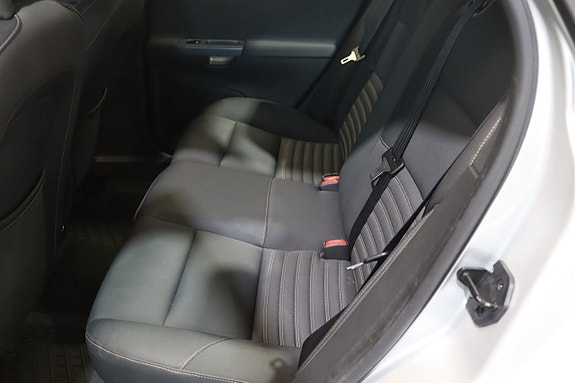 Volvo S40 13 of 18