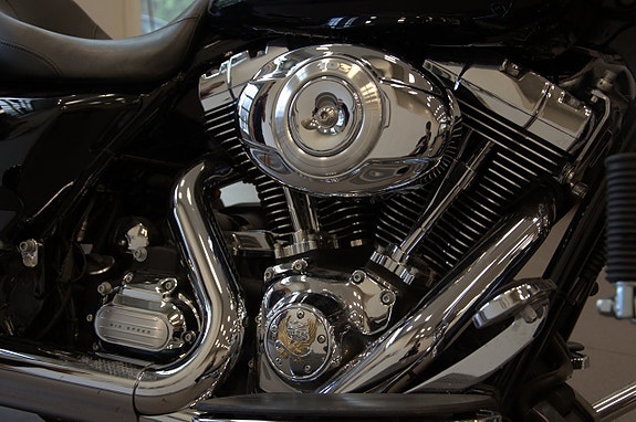Harley-Davidson Street Glide 1.7 V-Twin 84HK Vance&Hines Lågmil Nybesiktigad 6 of 12