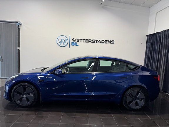 Tesla Model 3 2 of 5