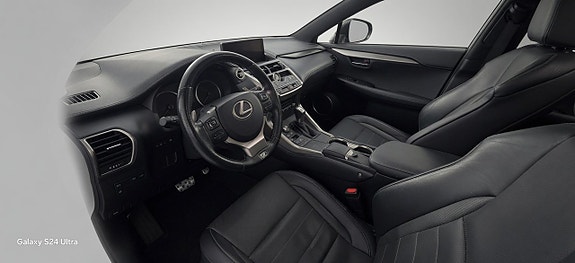 Lexus NX300h 8 of 12