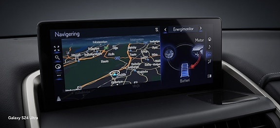 Lexus NX300h 10 of 12