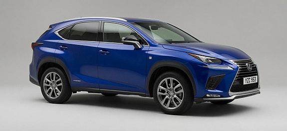 Lexus NX300h 2 of 12