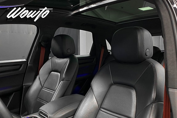 Porsche Cayenne 13 of 22