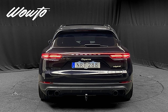 Porsche Cayenne 6 of 22