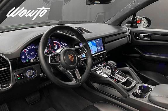 Porsche Cayenne 8 of 22