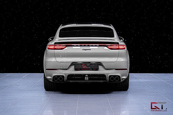 Porsche Cayenne 7 of 21