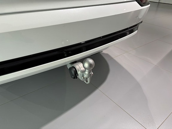 Volvo XC90 12 of 27