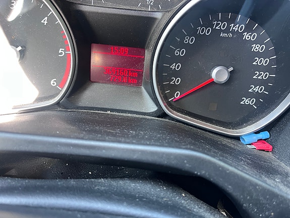 Ford Mondeo 2 of 5