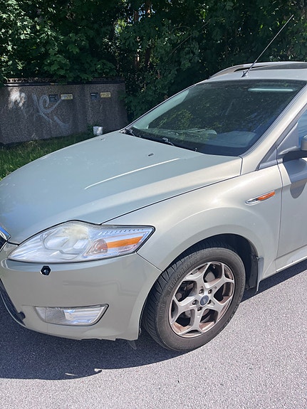 Ford Mondeo 3 of 5