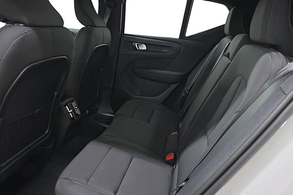 Volvo EX40 5 of 5