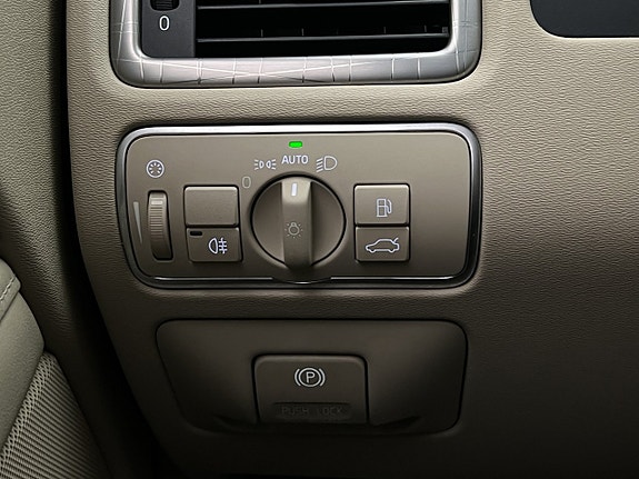Volvo XC70 24 of 28