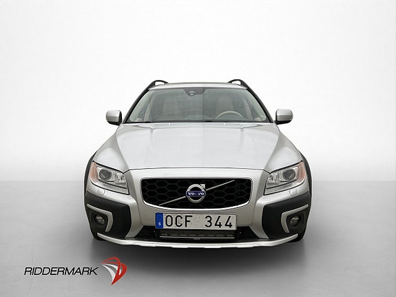 Volvo XC70 2 of 5