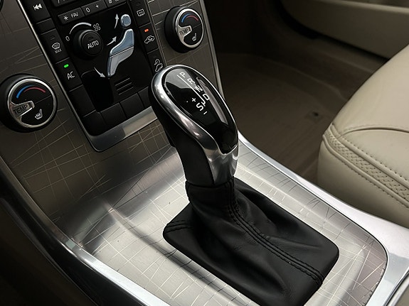 Volvo XC70 23 of 28