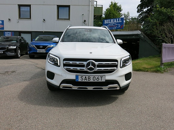 Mercedes-Benz GLB220 d 9 of 30