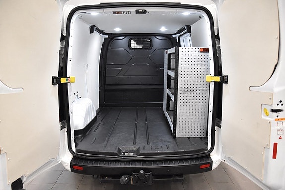 Ford Transit Custom 17 of 17