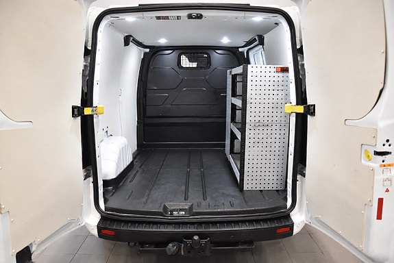 Ford Transit Custom 17 of 17