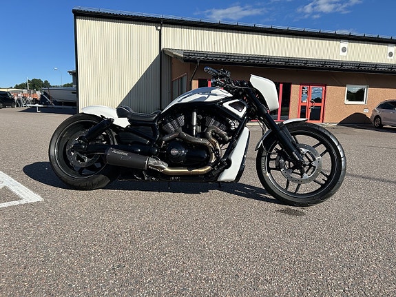 Harley-Davidson VRSCDX NIGHT ROD SPECIAL