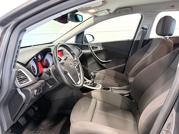 Opel Astra 9 of 15