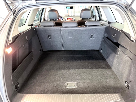 Opel Astra 14 of 15