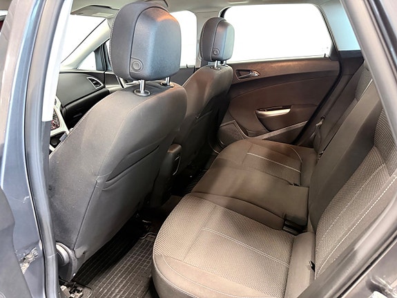 Opel Astra 13 of 15