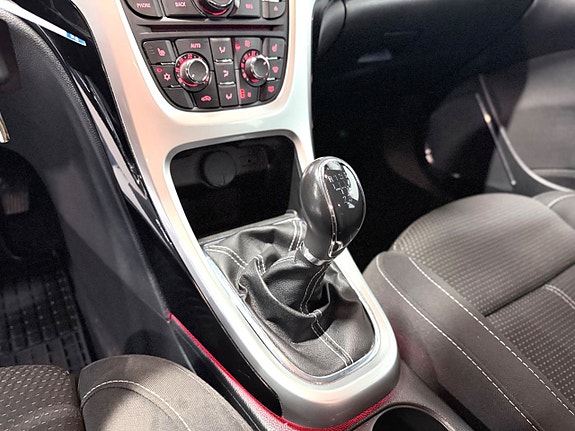Opel Astra 11 of 15