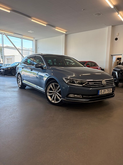 Volkswagen Passat 4 of 17