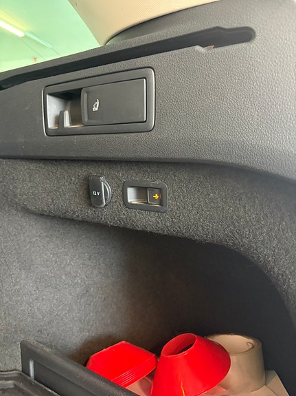 Volkswagen Passat 9 of 17