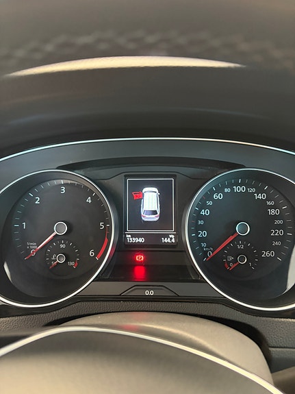 Volkswagen Passat 17 of 17