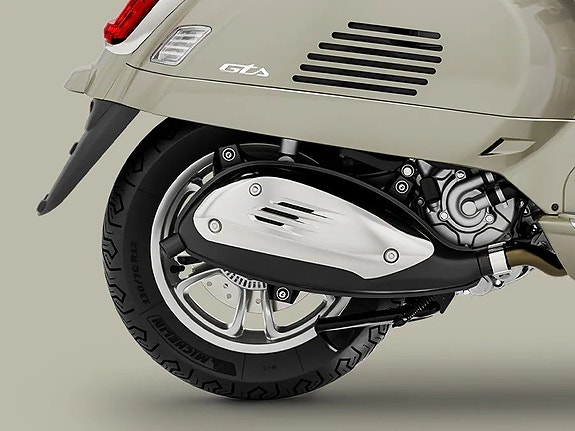 Vespa GTS 300 Beställningsvara 7 of 8