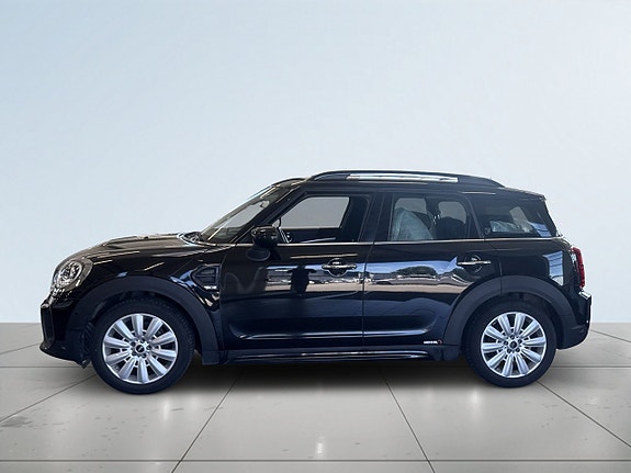 MINI Countryman Cooper 4 of 5