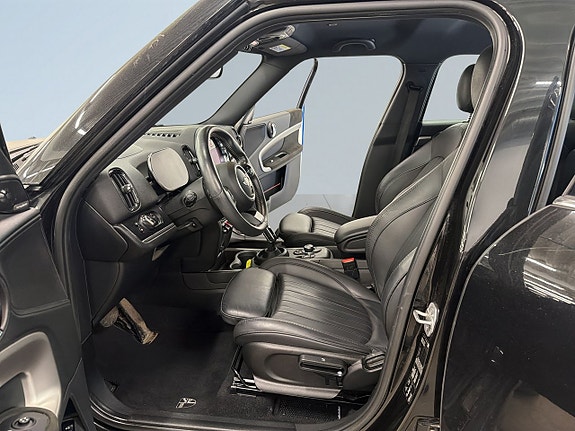 MINI Countryman Cooper 7 of 25
