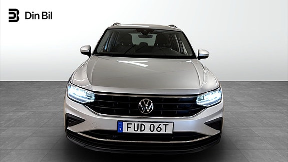 Volkswagen Tiguan 4 of 13
