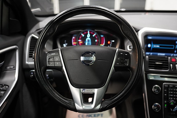 Volvo XC60 12 of 24