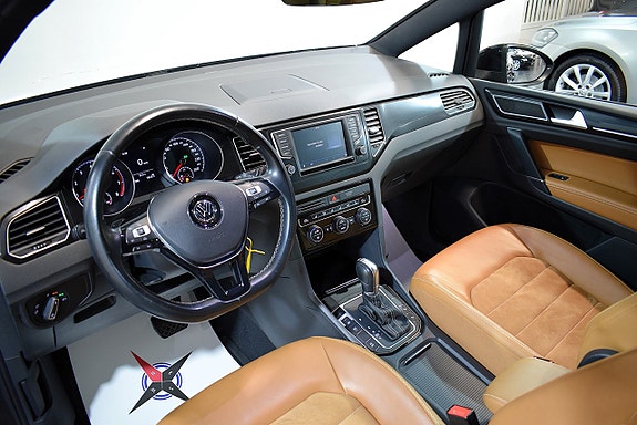Volkswagen Golf Sportsvan 9 of 22