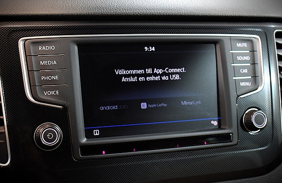 Volkswagen Golf Sportsvan 15 of 22