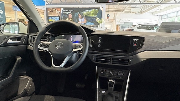 Volkswagen Polo 8 of 9