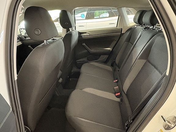 Volkswagen Polo 9 of 9