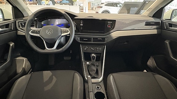Volkswagen Polo 7 of 9