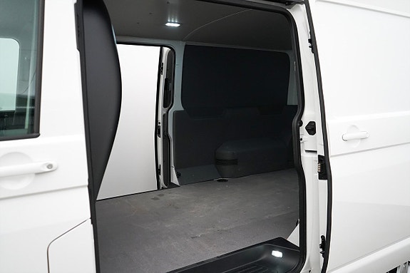 Volkswagen Transporter 4 of 5