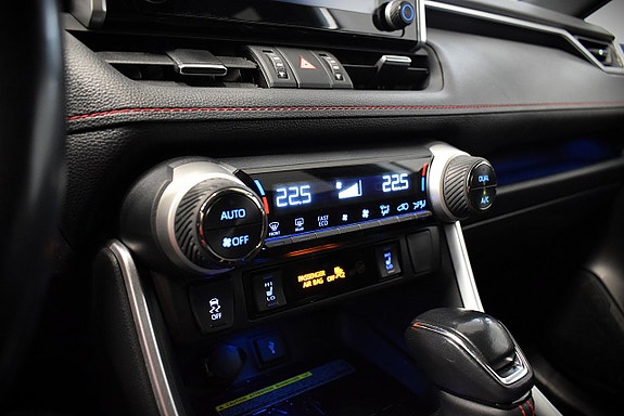 Toyota RAV4 19 of 29