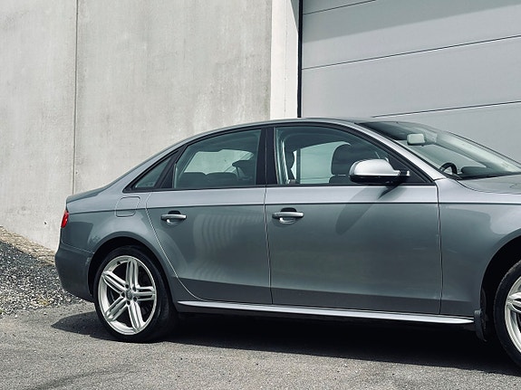 Audi A4 9 of 19