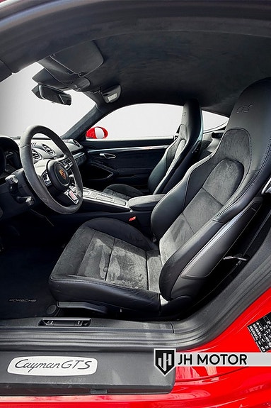 Porsche 718 Cayman GTS 20 of 27
