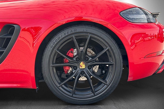 Porsche 718 Cayman GTS 17 of 27