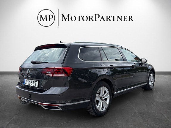 Volkswagen Passat 7 of 17
