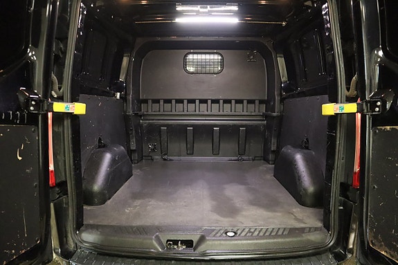 Ford Transit Custom 18 of 20