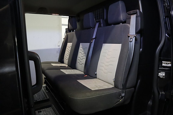 Ford Transit Custom 17 of 20