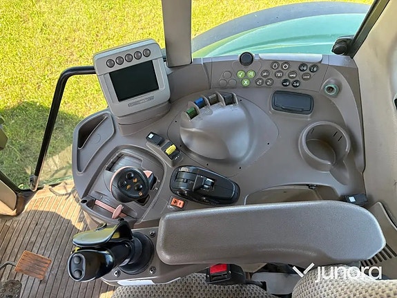 Traktor - John Deere 7530 med Quicke Q75-lastare 24 of 30