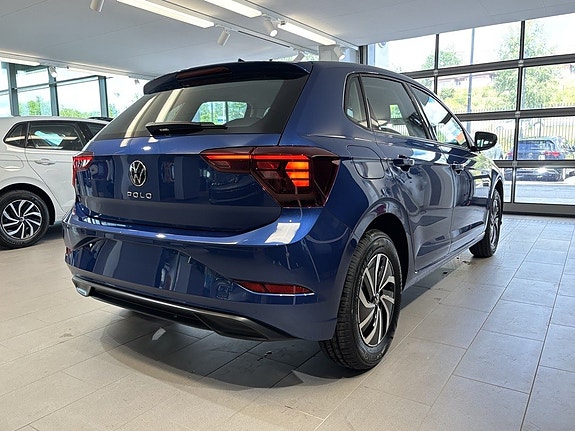 Volkswagen Polo 3 of 5