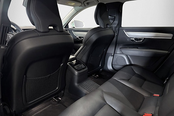 Volvo V90 13 of 24